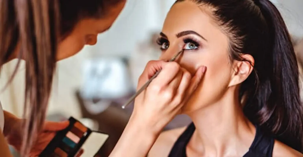 party makeup artists in Dubai
